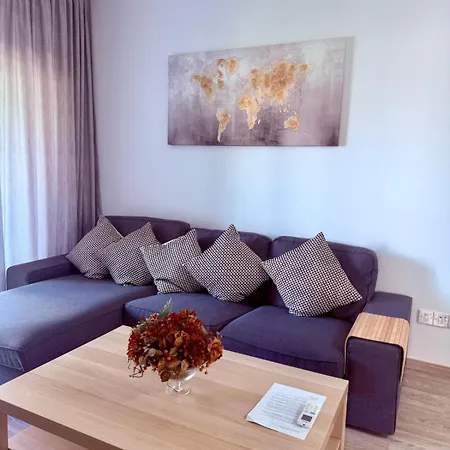 Stylish 2br In Center Of Apartman *